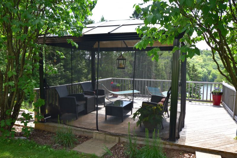 Modern Metal Gazebo